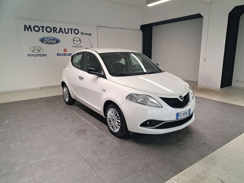 Lancia Ypsilon 1.2 69 CV 5 porte GPL Ecochic Silver  del 2016 usata a Arezzo