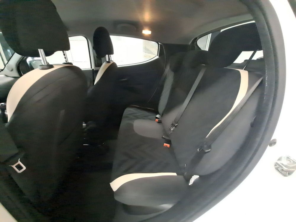 Lancia Ypsilon usata a Arezzo (14)