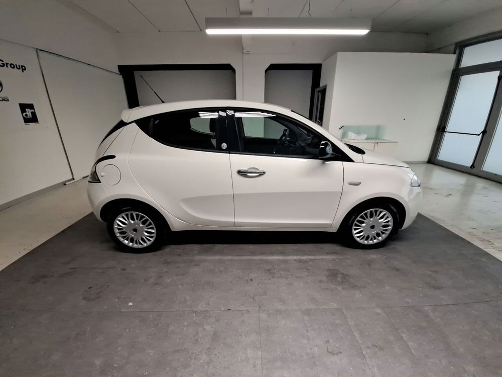 Lancia Ypsilon usata a Arezzo (7)