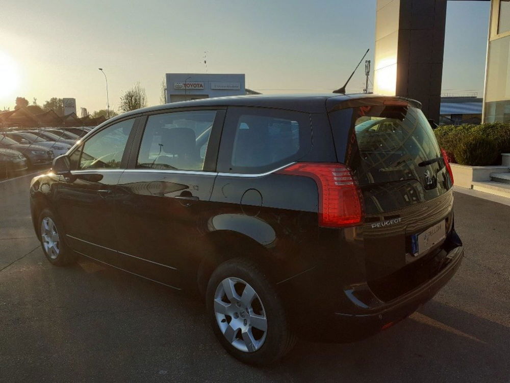 Peugeot 5008 usata a Modena (7)