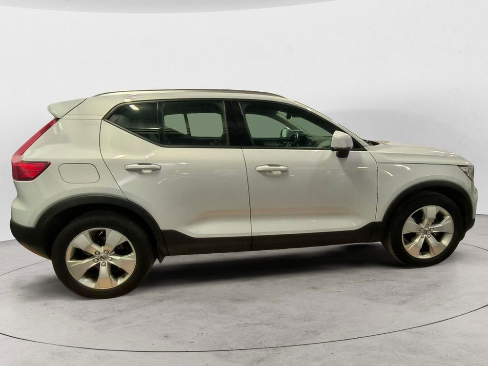 Volvo XC40 usata a Reggio Calabria (6)