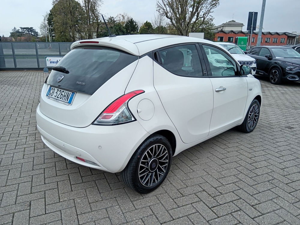 Lancia Ypsilon usata a Alessandria (5)