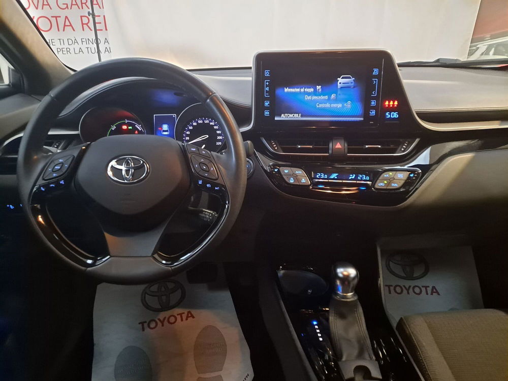 Toyota Toyota C-HR usata a Roma (6)