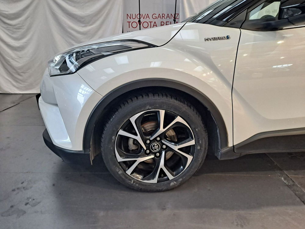 Toyota Toyota C-HR usata a Roma (11)