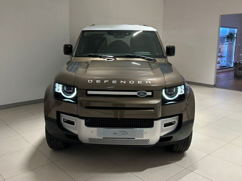 Land Rover Defender nuova a Napoli (8)