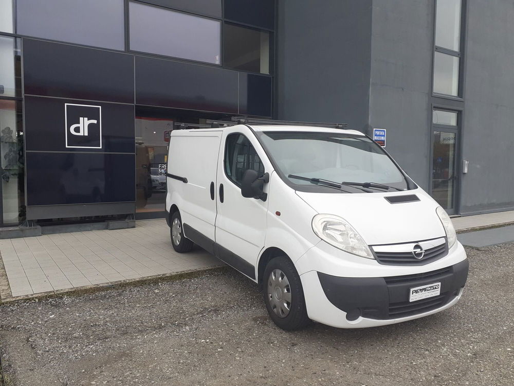 Opel Vivaro Furgone usata a Parma