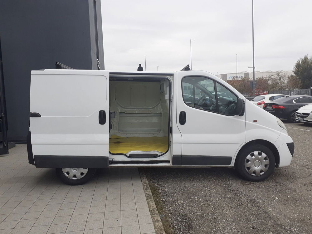 Opel Vivaro Furgone usata a Parma (8)