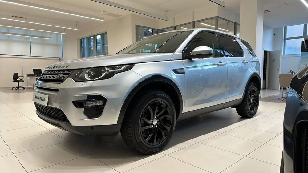 Land Rover Discovery Sport usata a Varese (2)