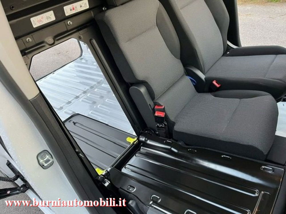 Toyota Proace City nuova a Milano (14)