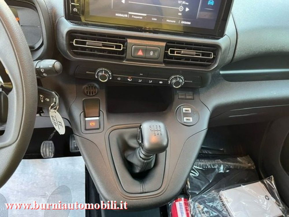 Toyota Proace City nuova a Milano (9)