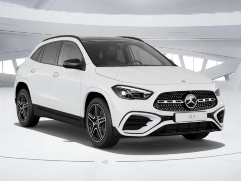 Mercedes-Benz GLA SUV nuova a Verona