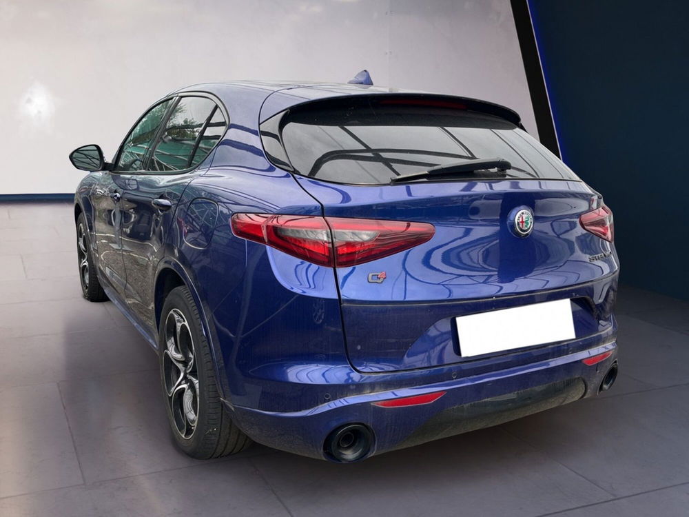 Alfa Romeo Stelvio usata a Torino (5)