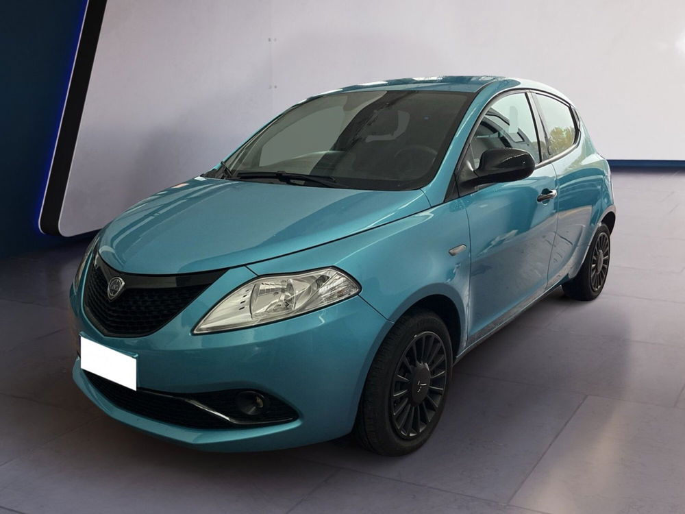 Lancia Ypsilon usata a Torino (2)