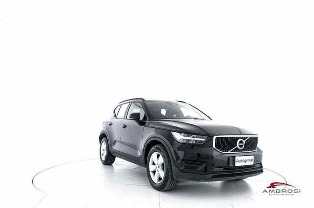 Volvo XC40 usata a Viterbo (2)