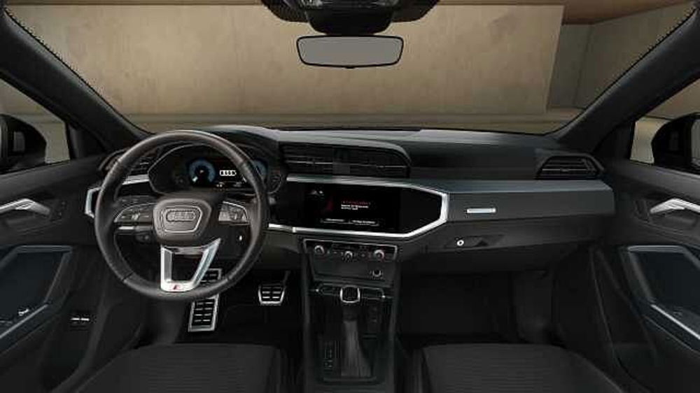 Audi Q3 Sportback nuova a Varese (11)