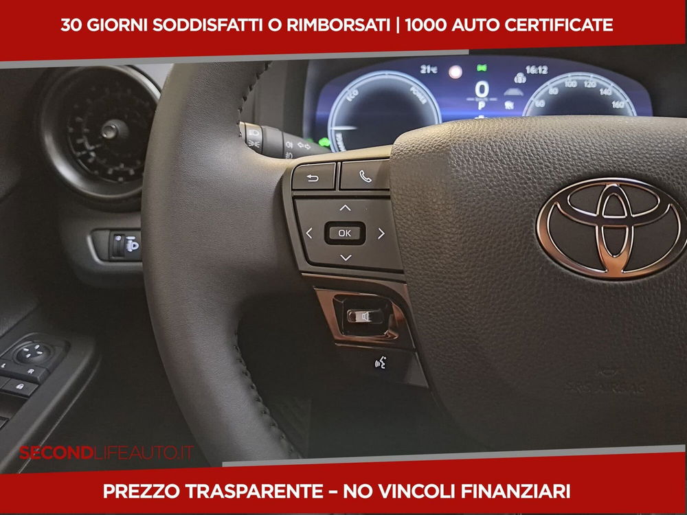 Toyota Toyota C-HR nuova a Chieti (13)