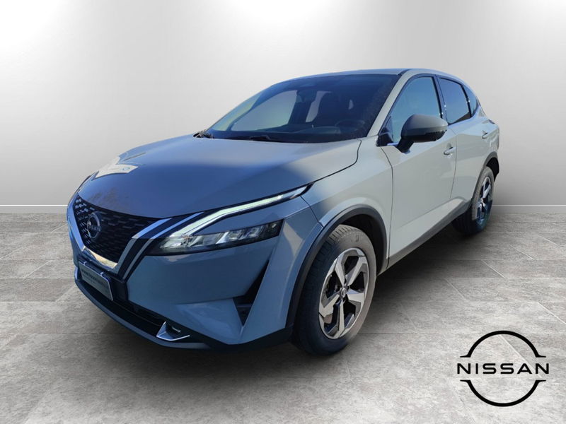 Nissan Qashqai 1.3 mhev N-Connecta 2wd 140cv del 2023 usata a Siena