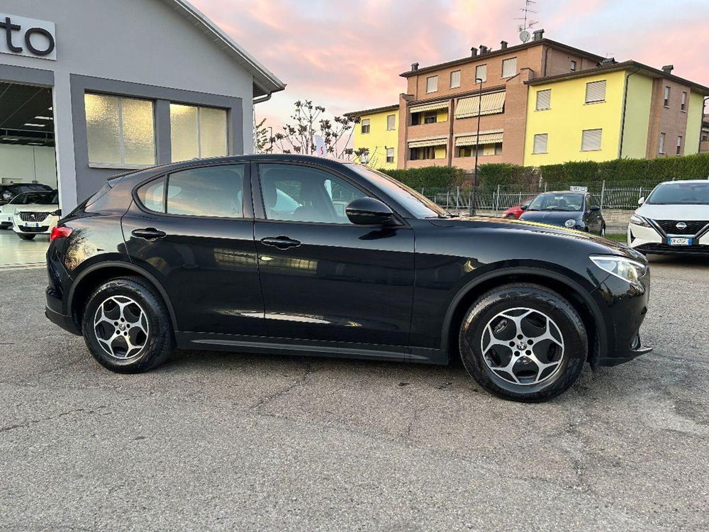 Alfa Romeo Stelvio usata a Reggio Emilia (8)