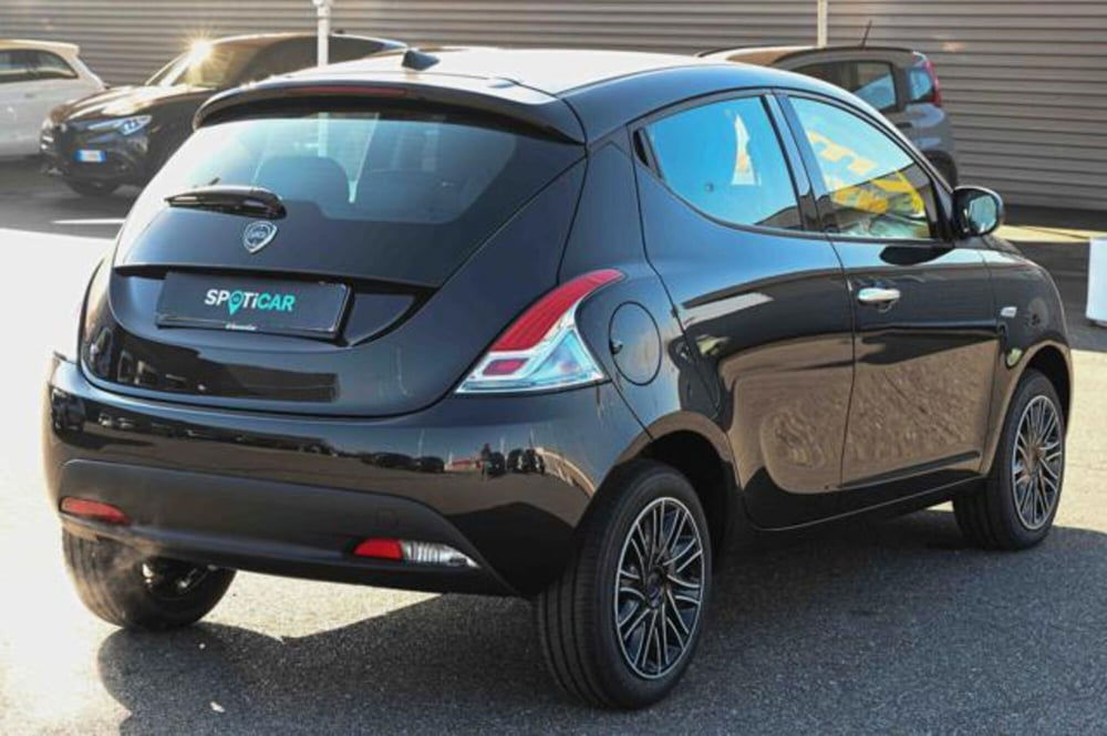 Lancia Ypsilon nuova a Torino (5)