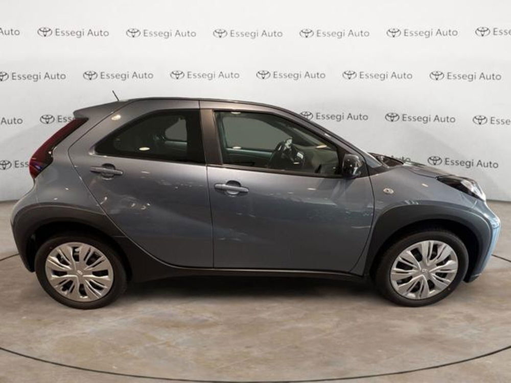 Toyota Aygo X nuova a Vercelli (13)