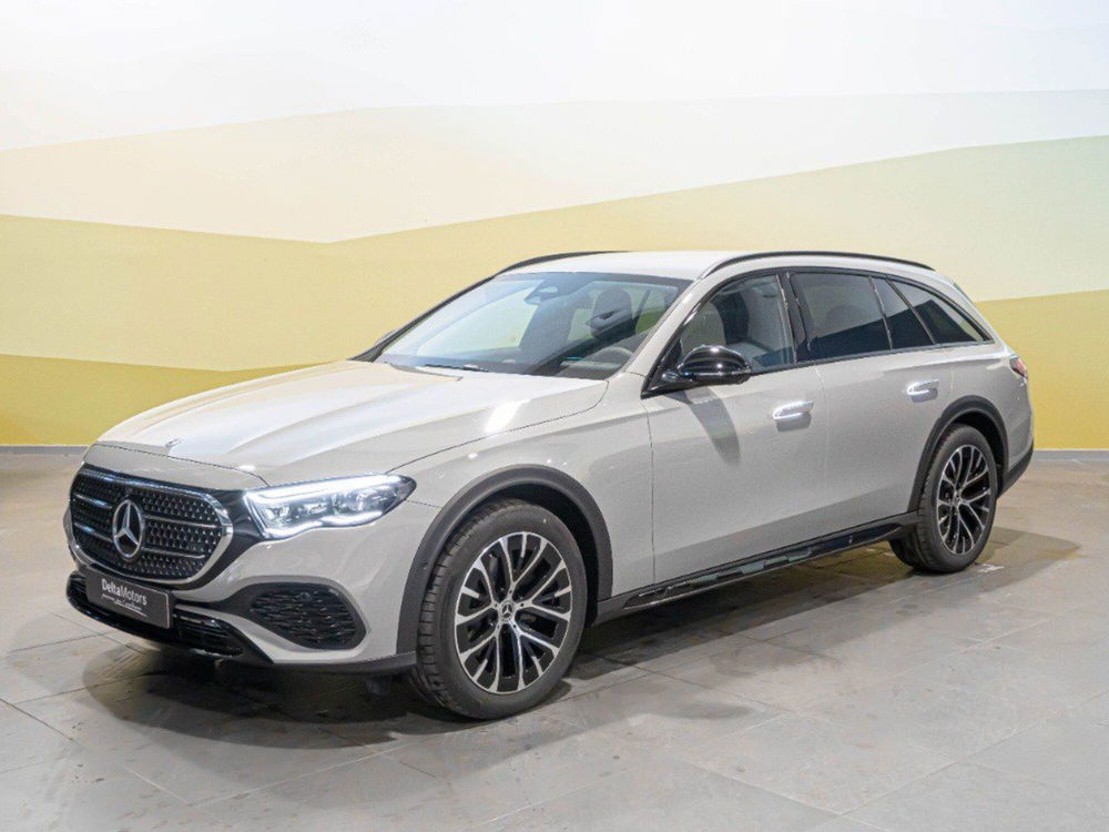 Mercedes-Benz Classe E Station Wagon nuova a Macerata