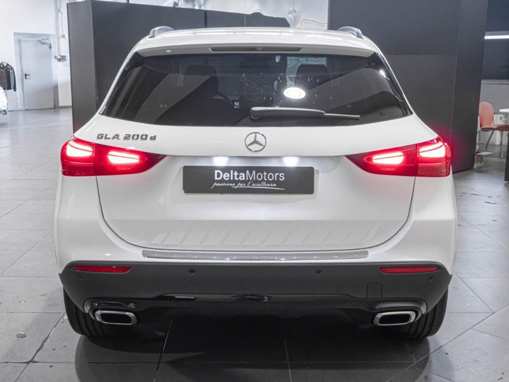 Mercedes-Benz GLA SUV nuova a Ancona (7)