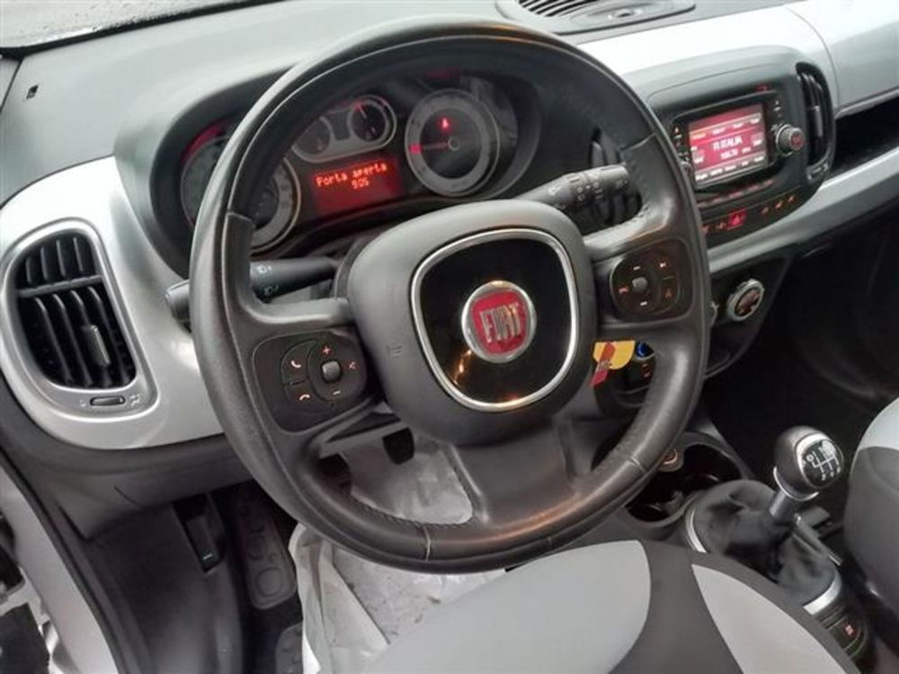 Fiat 500L Living usata a Asti (12)