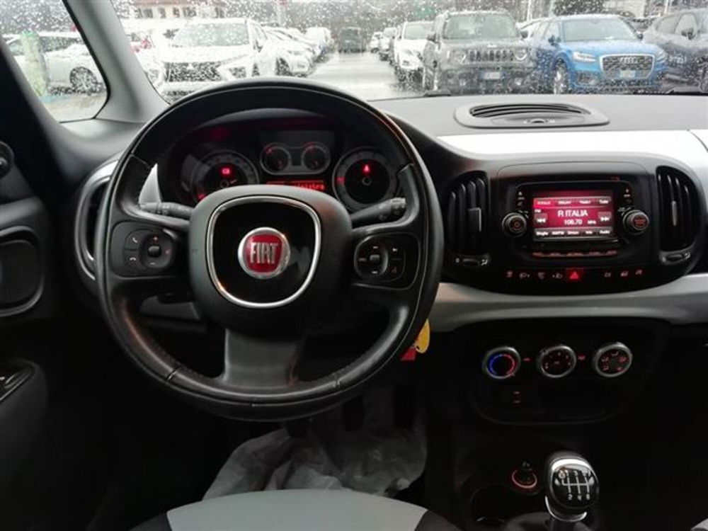 Fiat 500L Living usata a Asti (13)