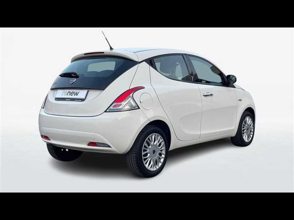 Lancia Ypsilon usata a Parma (2)