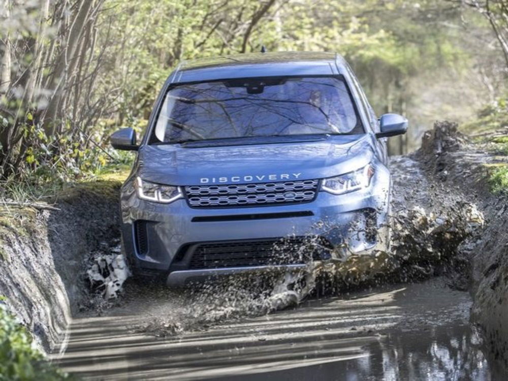 Land Rover Discovery Sport usata a Modena