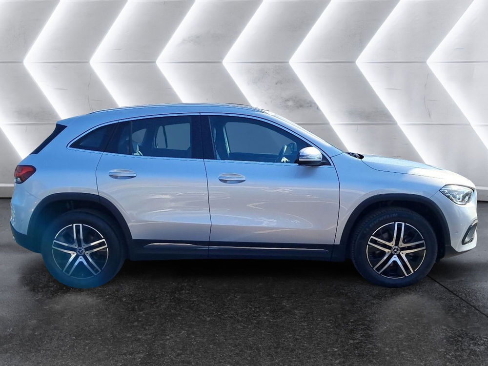 Mercedes-Benz GLA SUV usata a Salerno (12)