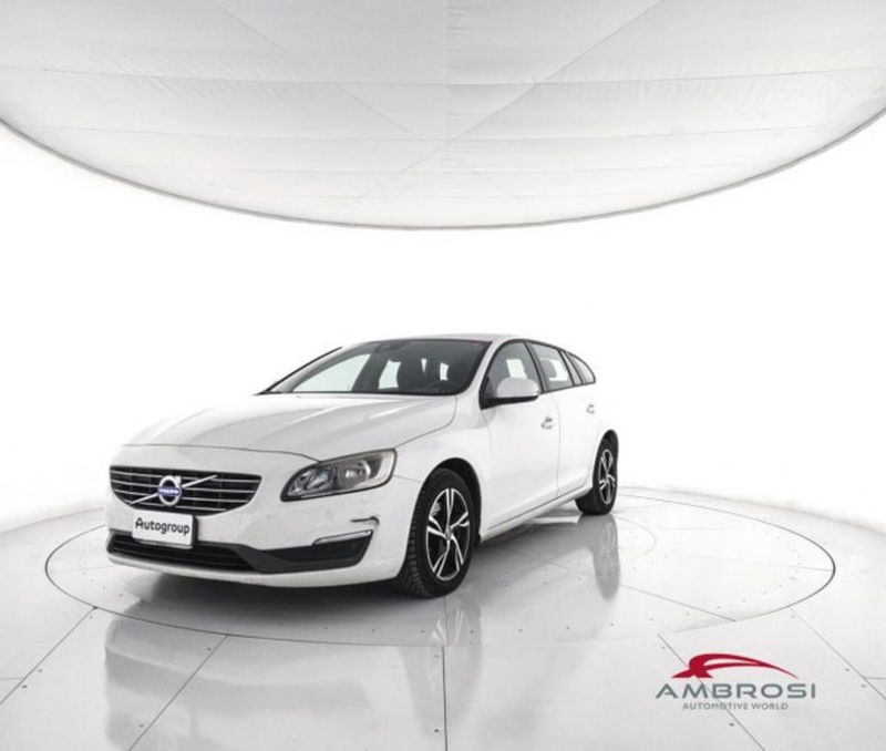 Volvo V60 D2 1.6 Kinetic  del 2014 usata a Corciano