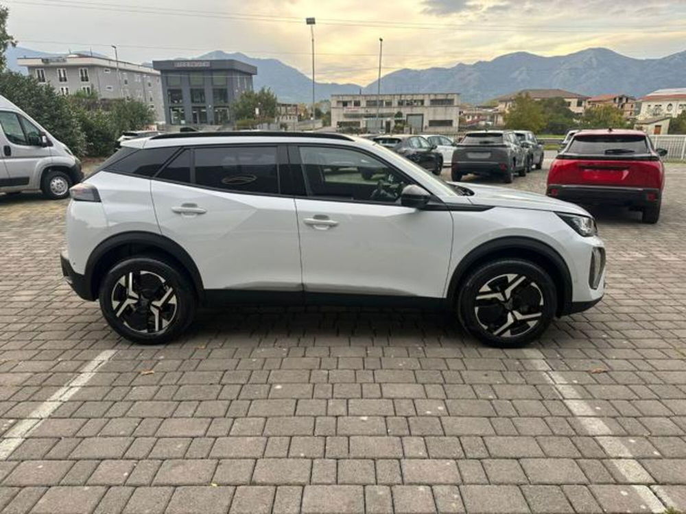 Peugeot 2008 nuova a Salerno (3)