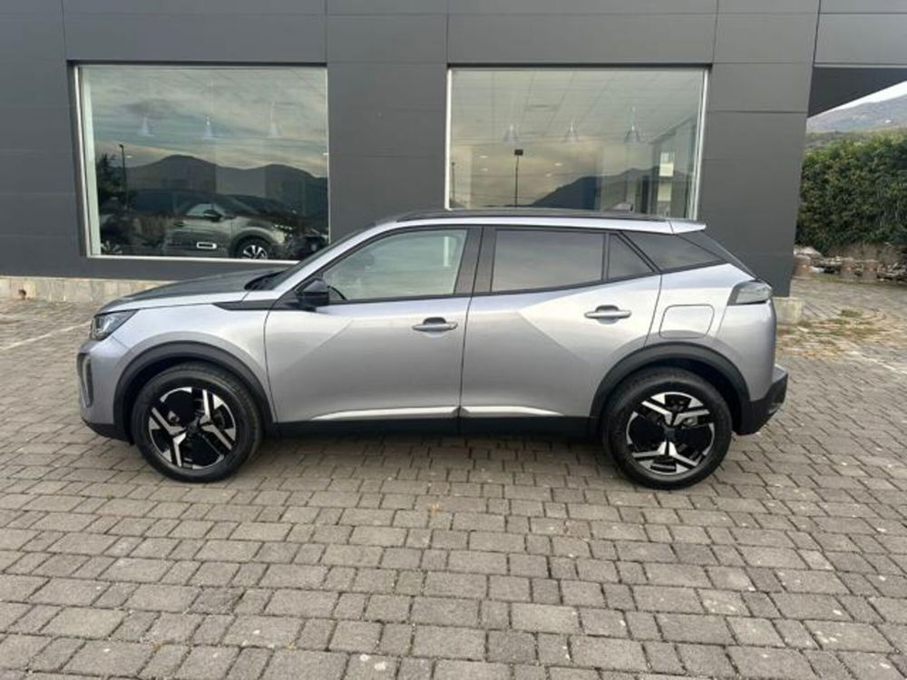 Peugeot 2008 nuova a Salerno (7)