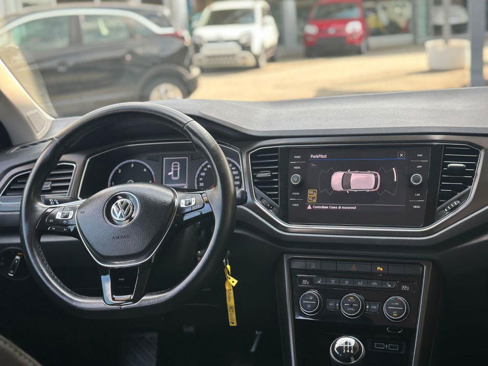 Volkswagen T-Roc usata a Torino (16)