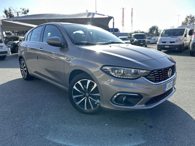 Fiat Tipo Tipo 1.4 5 porte Lounge  del 2017 usata a Torino