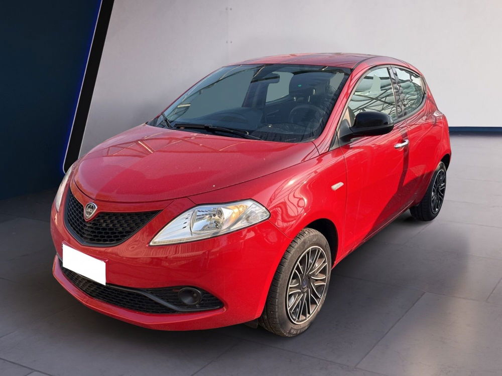 Lancia Ypsilon usata a Torino (2)