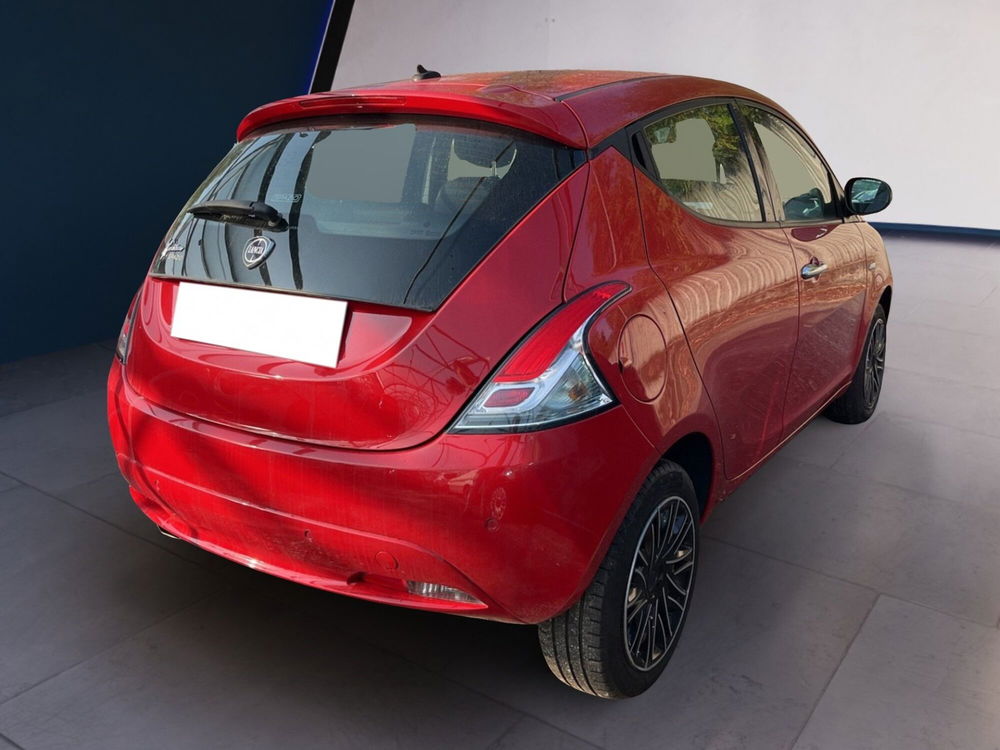 Lancia Ypsilon usata a Torino (4)