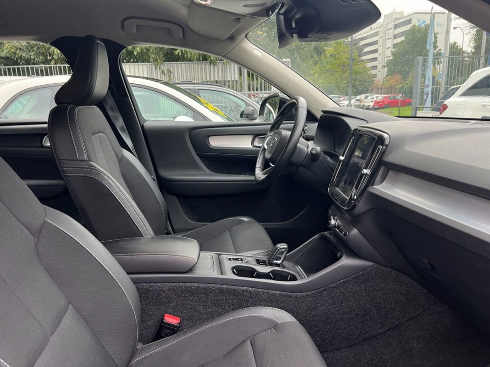 Volvo XC40 usata a Milano (9)