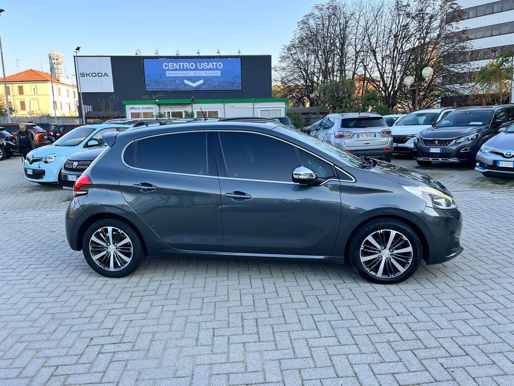 Peugeot 208 usata a Milano (5)