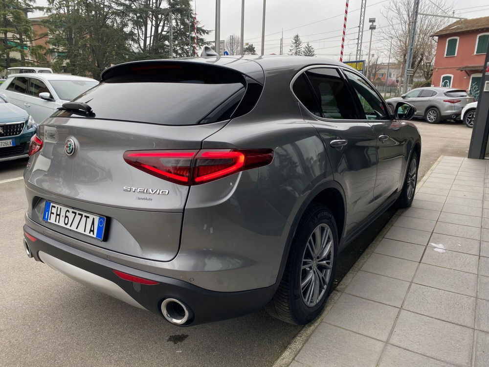 Alfa Romeo Stelvio usata a Reggio Emilia (3)