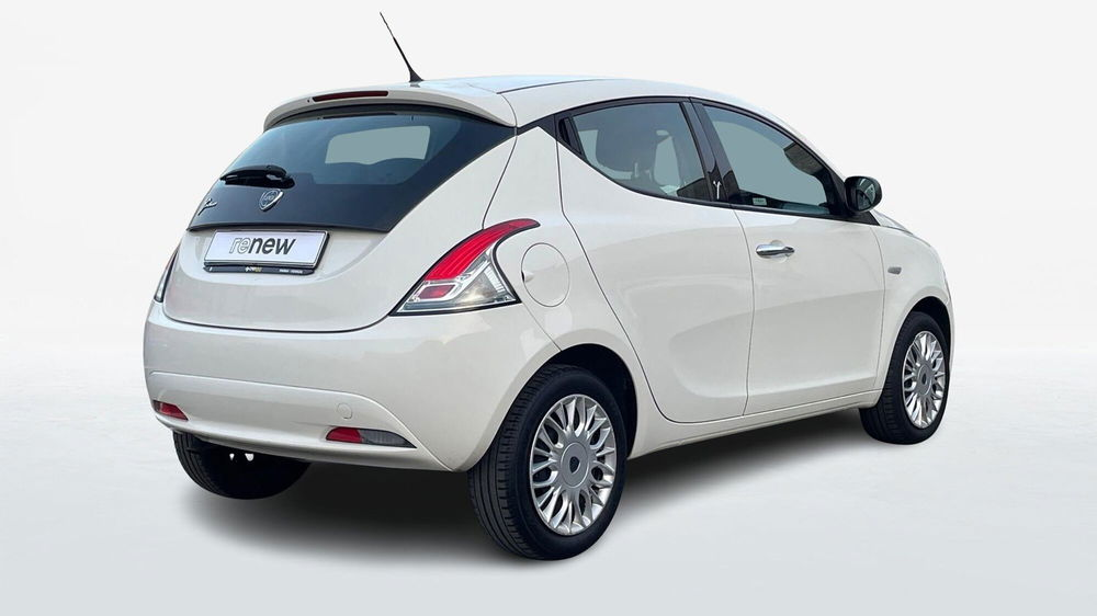 Lancia Ypsilon usata a Parma (2)