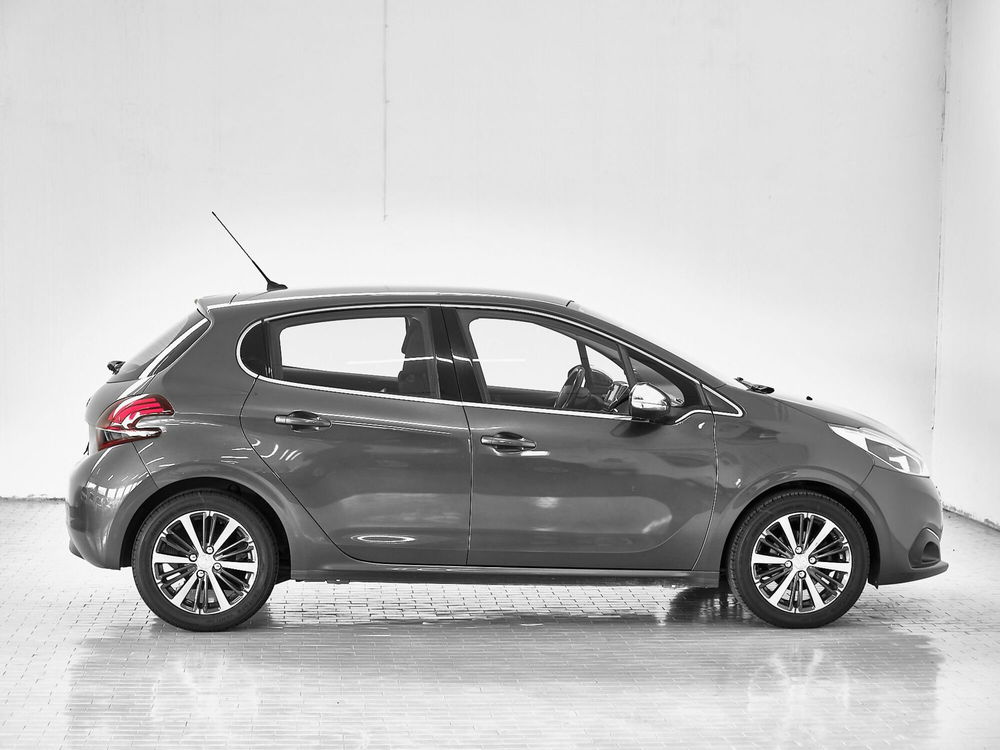 Peugeot 208 usata a Prato (2)