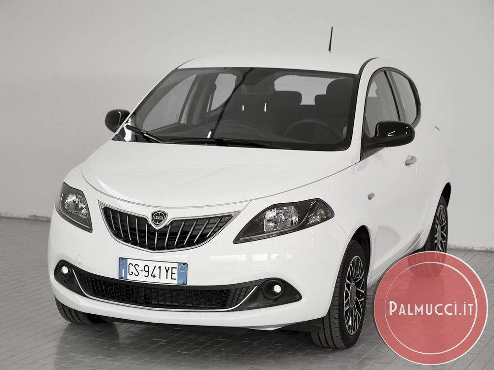 Lancia Ypsilon usata a Prato