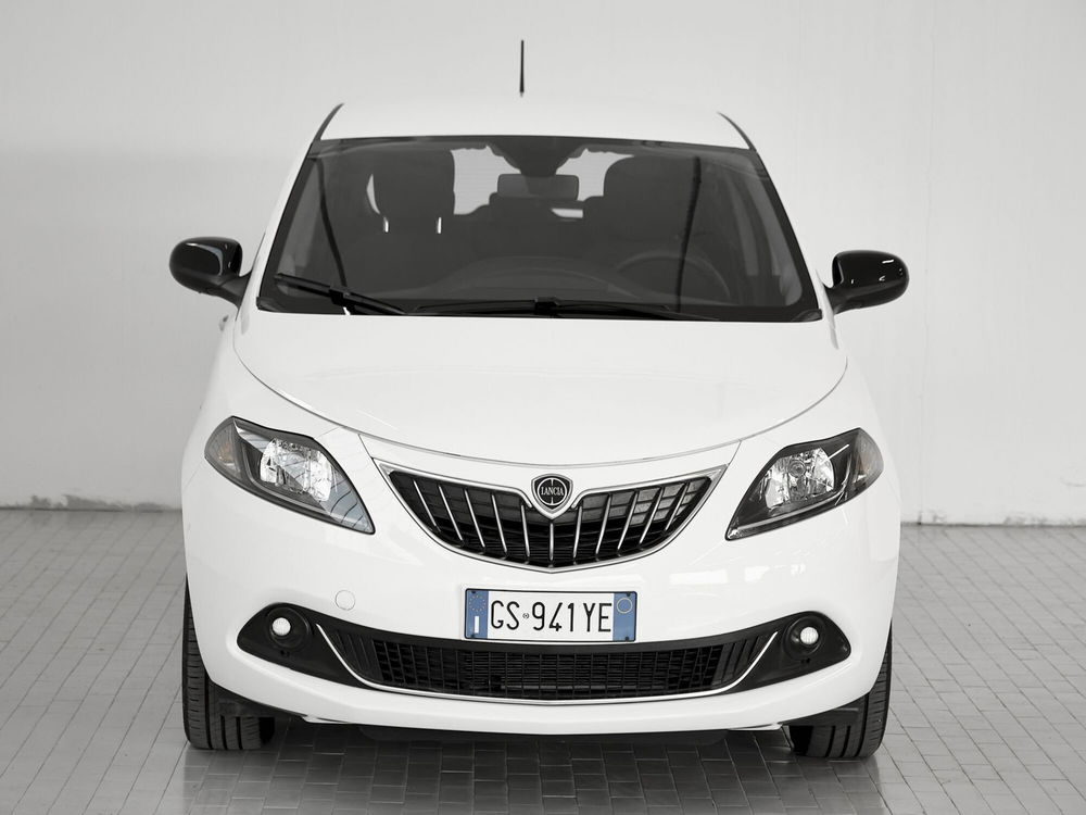 Lancia Ypsilon usata a Prato (4)