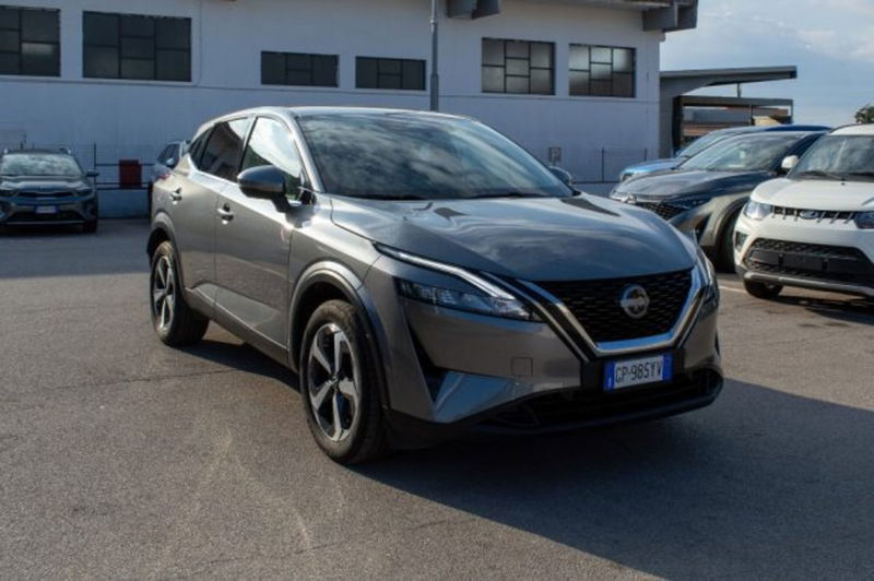 Nissan Qashqai 1.3 mhev N-Connecta 2wd 140cv del 2023 usata a Fondi