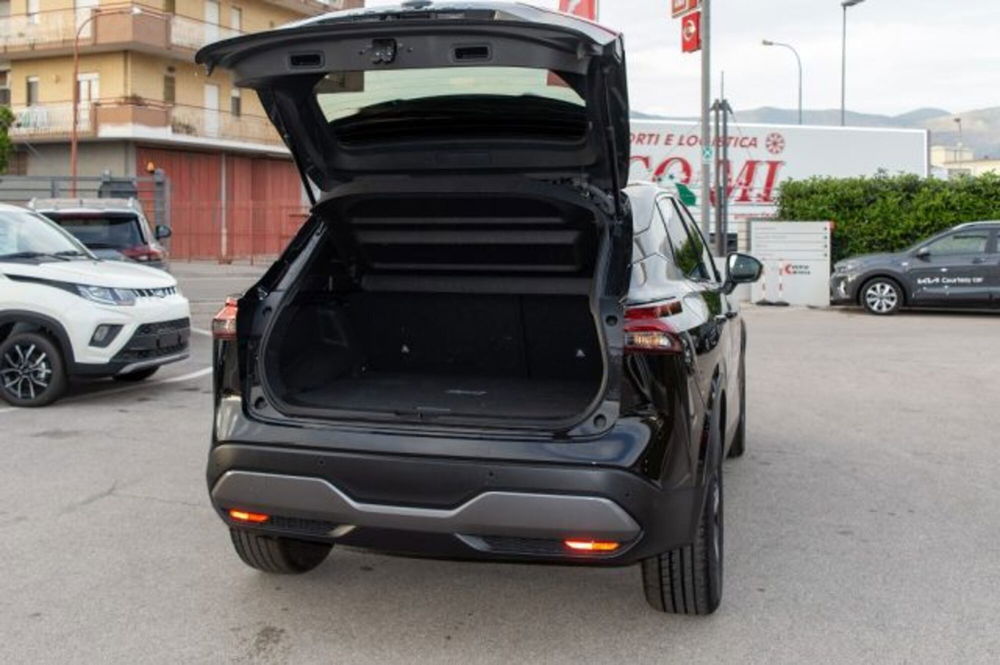 Nissan Qashqai usata a Latina (8)