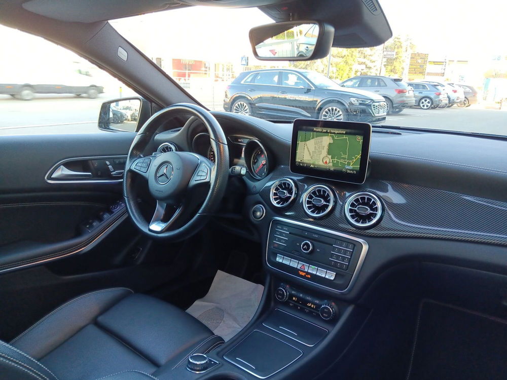 Mercedes-Benz GLA SUV usata a Modena (7)