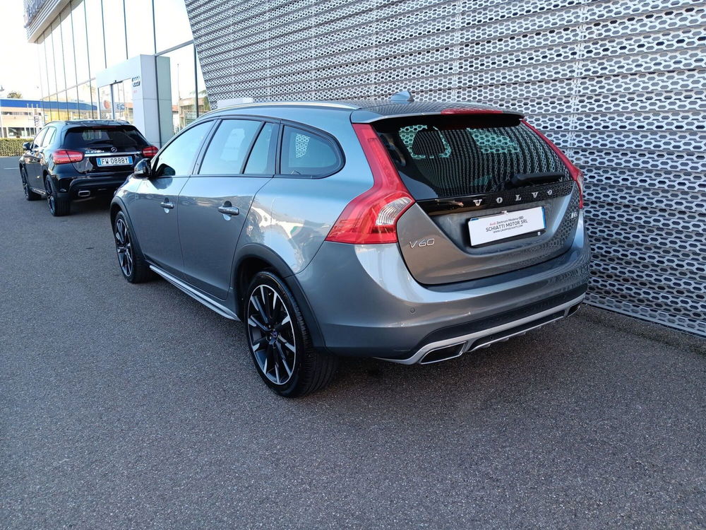 Volvo V60 Cross Country usata a Modena (4)