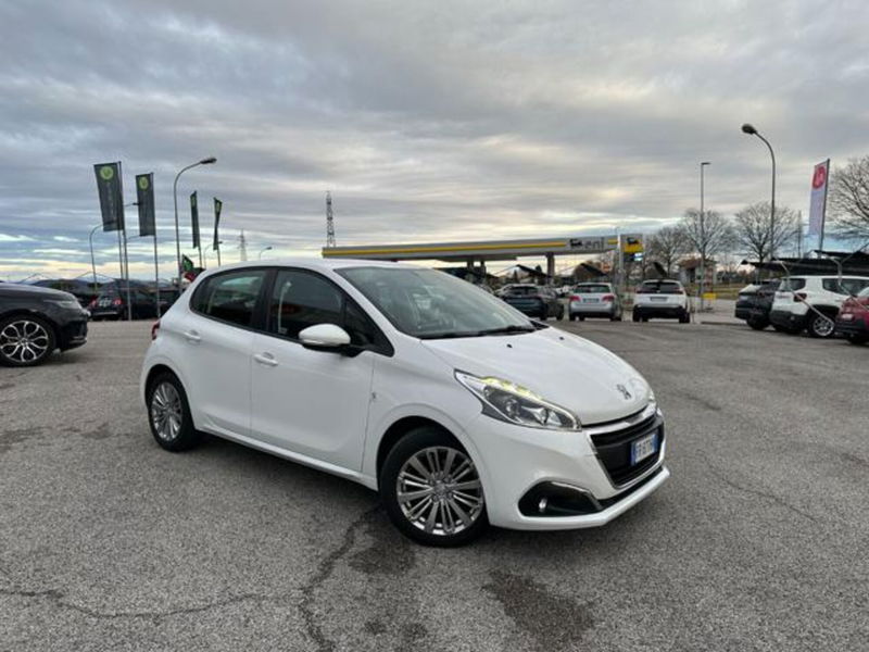 Peugeot 208 75 5 porte Allure  del 2018 usata a Maniago